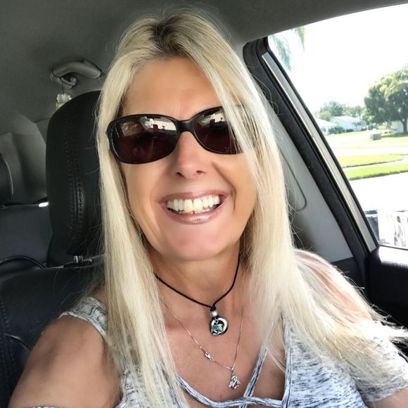 Meet your Posher, Tracie - Picture 1 of 1